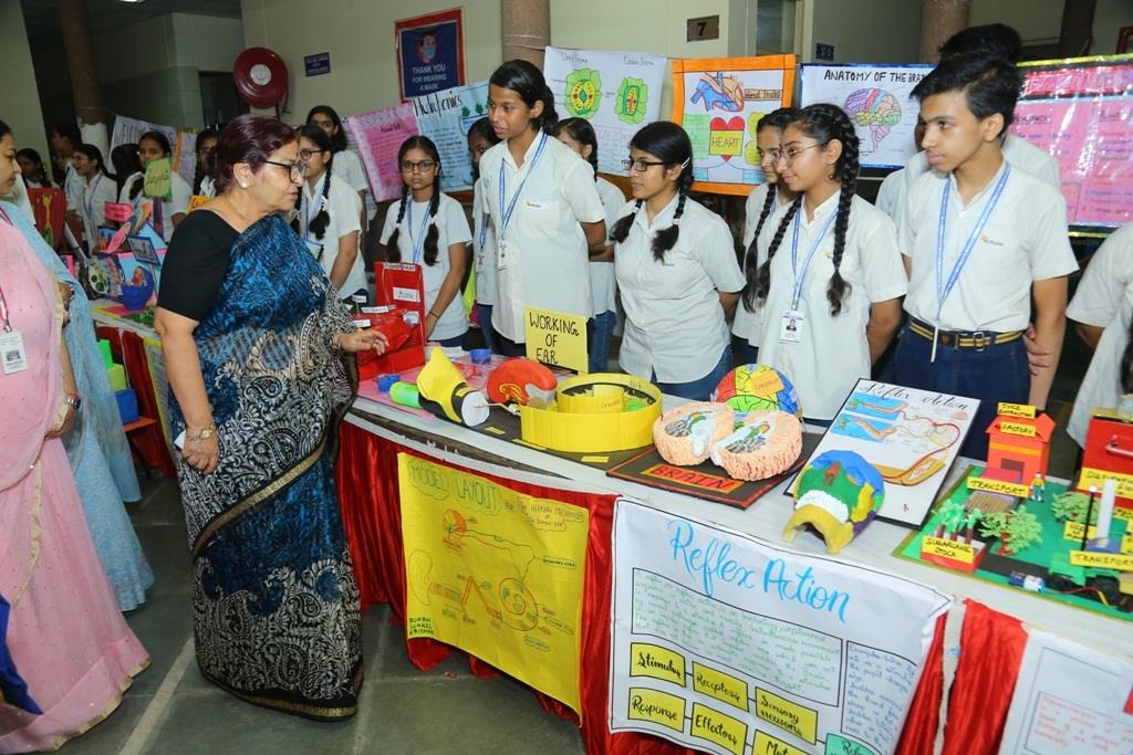 Amrita Vishwa Vidhyapeetham is focused towards providinig education for life with emphasis on compassion driven research to the students.